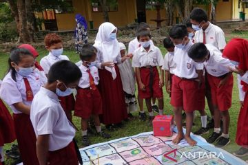 Anak di Wakatobi diajarkan sejak dini menjaga lingkungan