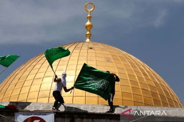 Warga Palestina protes serangan Israel ke kompleks Masjid Al-Aqsa