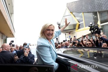 Marine Le Pen unggul di survei Pilpres Prancis 2027