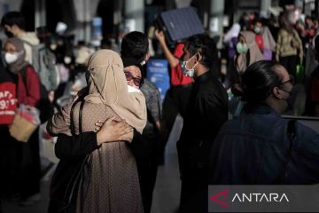 Stasiun Pasar Senen mulai ramai pemudik