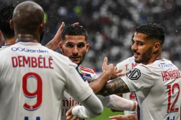 Lyon lumat Montpellier 5-2