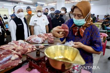 Khofifah sidak pasar dan panen raya di Ponorogo