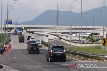 Polisi sebut Tol Cisumdawu belum ramai dilalui pemudik pada H-7