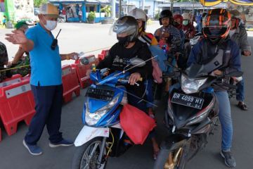 Suasana arus mudik di penyeberangan Padangbai