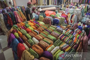 Menghidupkan kembali fesyen dengan bahan deadstock