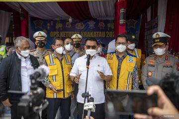 KSP Moeldoko Tinjau Arus Mudik Tol Bakauheni-Palembang