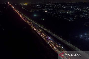 Puncak mudik di tol trans Jawa diperkirakan terjadi pada 29 April 2022