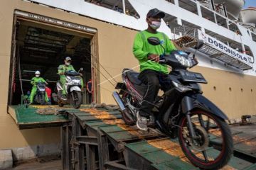 Mudik gratis dengan kapal laut