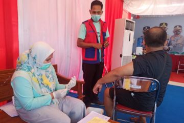 Pemudik manfaatkan layanan vaksinasi di Pospam Ajibarang