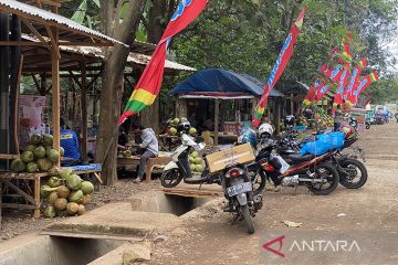 Sejumlah pemudik motor mulai singgahi kawasan Alas Roban Jateng