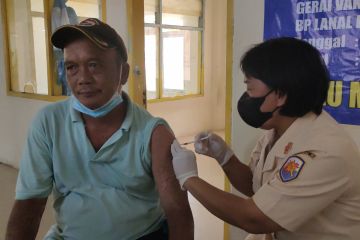 TNI AL buka posko vaksinasi di Terminal Rajabasa
