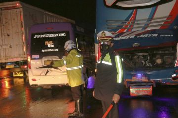 Polisi: Kecelakaan sejumlah bus di Tol Cikarang hanya rugi materi