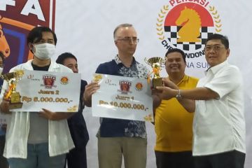 Pelatih timnas catur Indonesia juarai Japfa Ramadhan Cup 2022