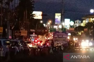 Polres Bogor: Jalur Puncak padat saat masyarakat berburu takjil