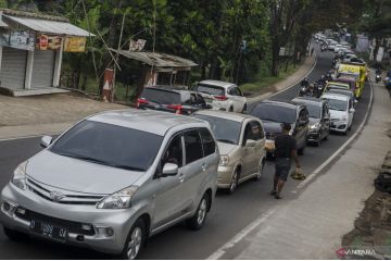 Arus mudik di jalur Nagreg - Limbangan