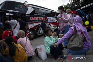 1.191 pemudik berangkat dari Terminal Kampung Rambutan