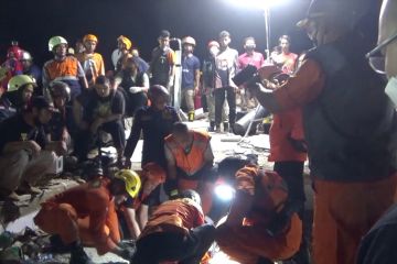 Alfamart di Banjar Kalsel ambruk, 3 tewas, 5 masih dalam pencarian