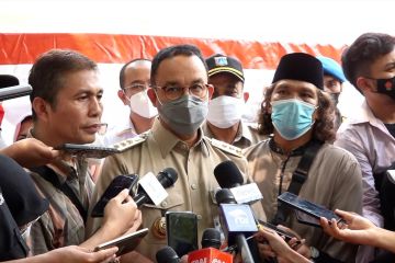 Tinjau sisa kebakaran Pasar Gembrong, Anies janjikan bantuan