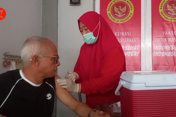 Jelang Ramadhan, ulama di Palu jalani vaksinasi COVID-19