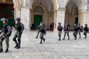 Pasukan Israel kembali melakukan serangan di Masjid Al-Aqsa