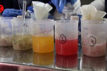 Antisipasi penggunaan bahan kimia, BBPOM Bandung uji sampel takjil
