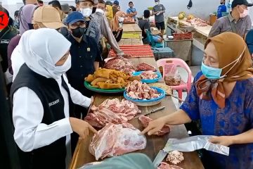 Khofifah masuk pasar di Ponorogo untuk pastikan stok pangan aman