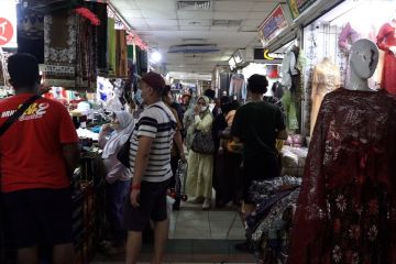 Suasana Pasar Tanah Abang dan Thamrin City jelang Ramadhan tiba