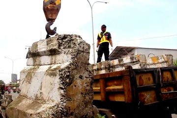 Antisipasi arus mudik, Polresta Cirebon tutup akses putaran balik