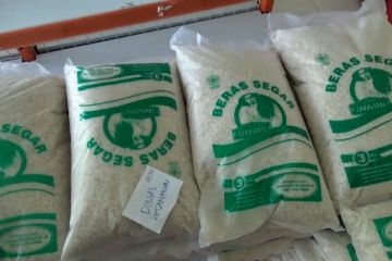 Ngawi salurkan dua ton beras murah untuk kendalikan harga