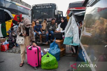 Pemudik terus berdatangan