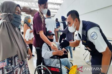 Enam penerbangan ekstra Bandara Syamsudin Noor angkut 6.945 pemudik