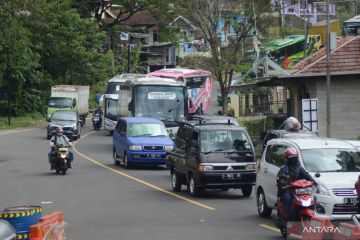 Meski pemudik meningkat,  arus di Nagreg tetap terkendali