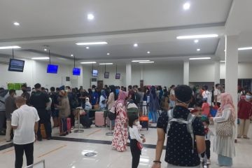 Penumpang di Bandara Hananjoeddin Belutung mencapai 2.134 orang