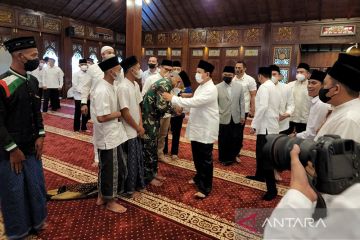 Prabowo Subianto laksanakan Salat Id di Bogor