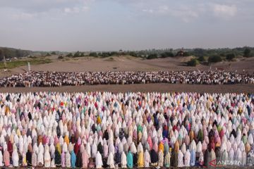 Shalat Id di Gumuk Pasir