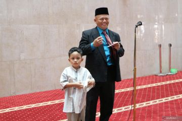 "Lost and found" di Masjid Istiqlal