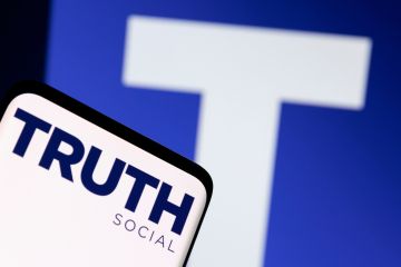 Truth, media sosial besutan Trump hadir untuk pengguna web di Mei 2022