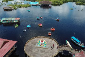 Libur Lebaran di wisata Air Hitam Kereng Bangkirai