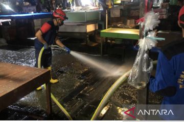 Pemkot Samarinda gelar kegiatan bersih pasar H+3 Lebaran