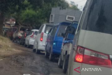 Jalur wisata di Garut macet berjam-jam