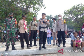 Kapolres Sukabumi kawal ambulans terjebak di jalur wisata