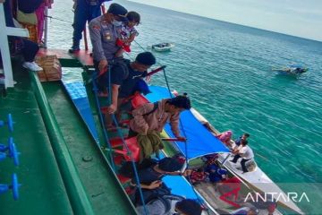 Polres: KM Sabuk Nusantara lepas kandas dari Setabok