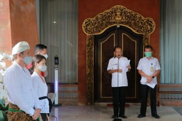 Gubernur Bali perintahkan deportasi WNA berfoto tanpa busana