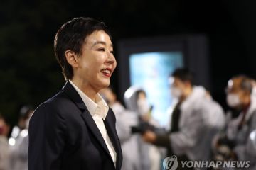 Aktris Kang Soo-yeon dibawa ke rumah sakit akibat henti jantung