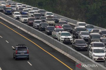 Arus balik lebaran di ruas jalan tol Semarang-Solo