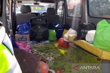 Ambulans penerobos jalur Puncak ditangkap polisi