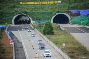Arus balik di jalur fungsional Tol Cisumdawu