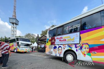Giwangan berangkatkan 46 bus mudik gratis tujuan Jakarta