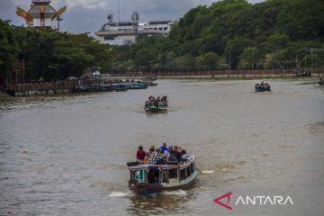 Wisata susur sungai Martapura di Banjarmasin