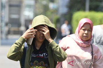 BMKG prakirakan Jakarta cerah dengan suhu 35 derajat pada Selasa